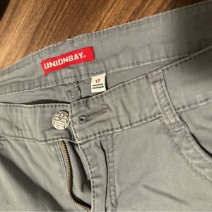 NWOT Unionbay juniors cropped pants
